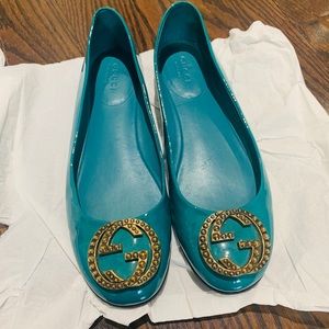 Gucci flat shoes
